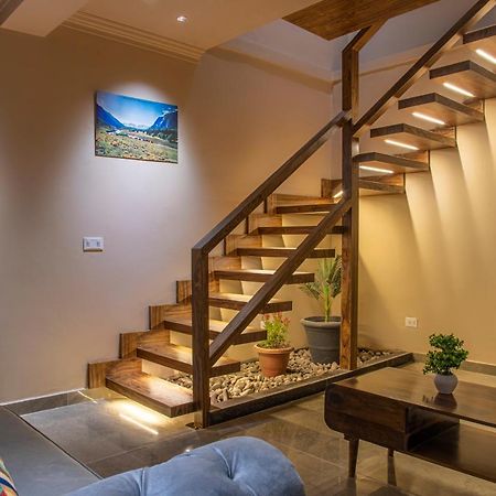 Hillcrest Heights Bed and Breakfast Kasauli Esterno foto