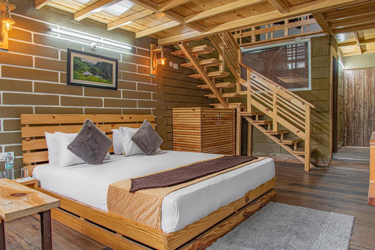 Hillcrest Heights Bed and Breakfast Kasauli Esterno foto