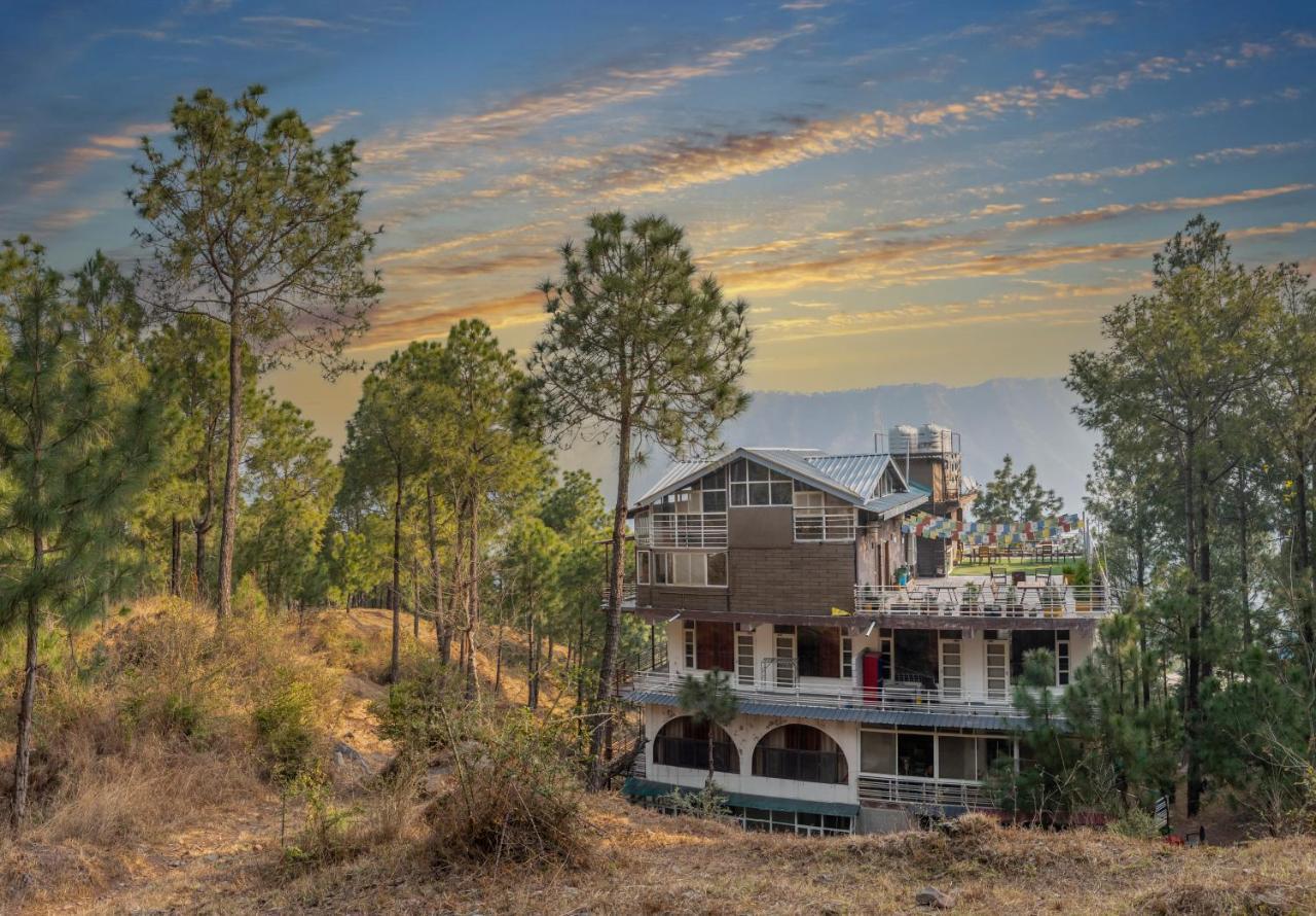 Hillcrest Heights Bed and Breakfast Kasauli Esterno foto