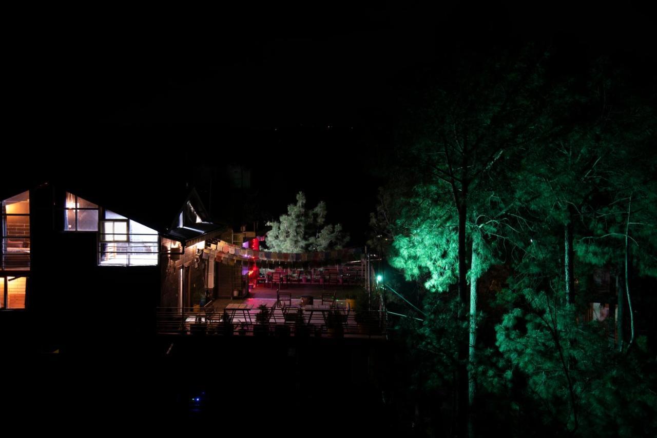 Hillcrest Heights Bed and Breakfast Kasauli Esterno foto