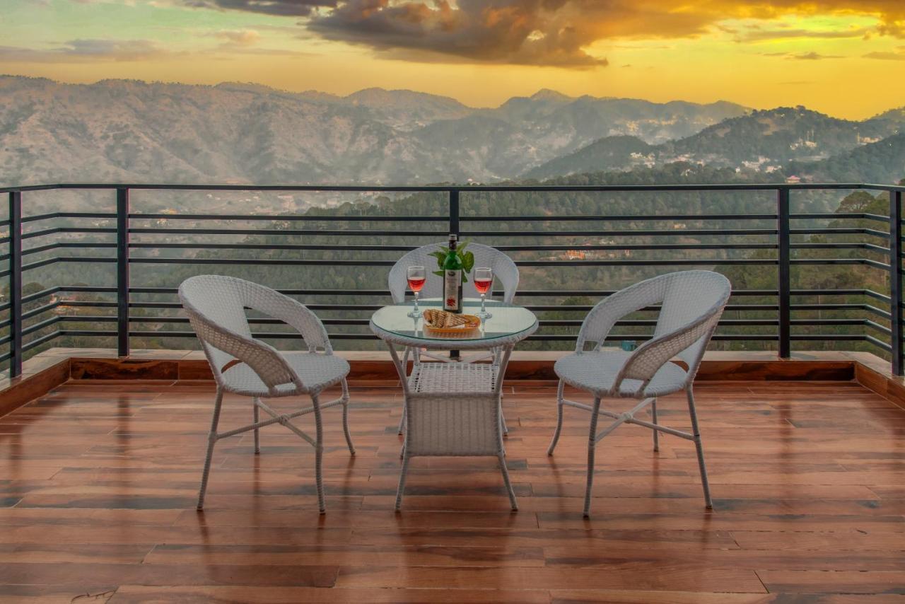 Hillcrest Heights Bed and Breakfast Kasauli Esterno foto
