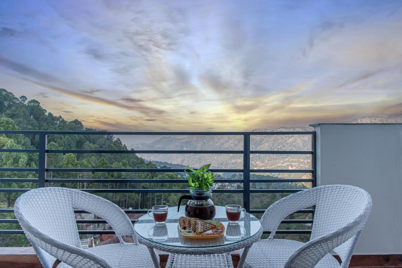 Hillcrest Heights Bed and Breakfast Kasauli Esterno foto