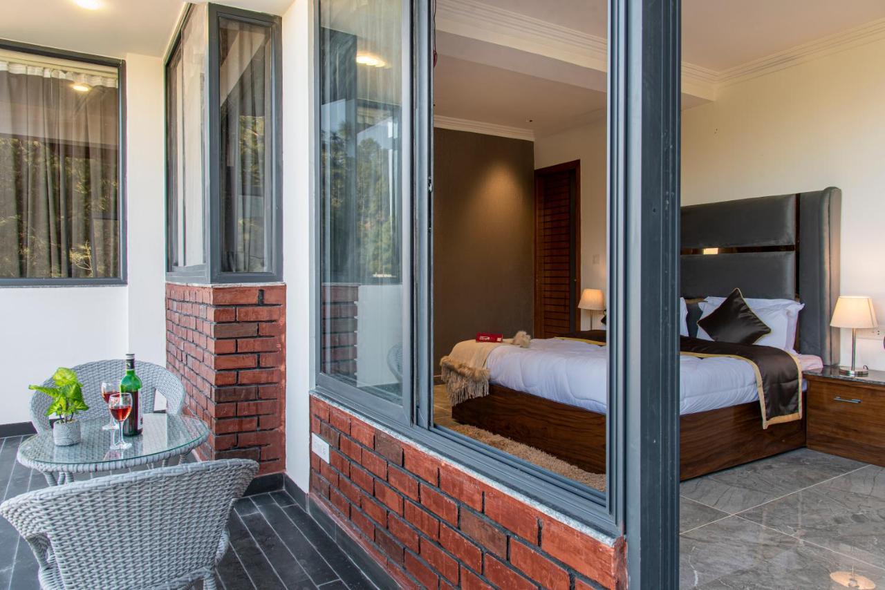 Hillcrest Heights Bed and Breakfast Kasauli Esterno foto