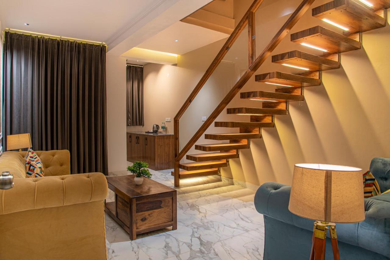 Hillcrest Heights Bed and Breakfast Kasauli Esterno foto