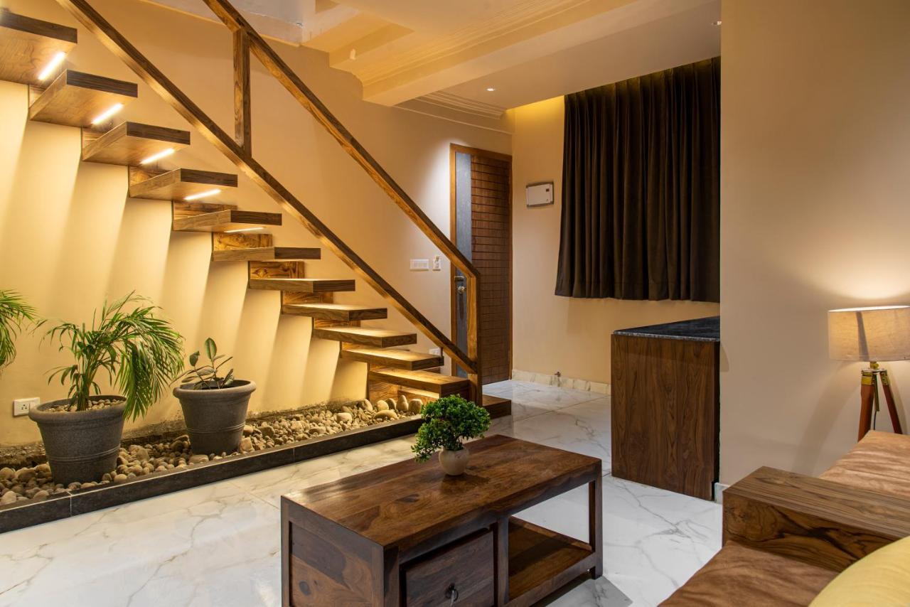 Hillcrest Heights Bed and Breakfast Kasauli Esterno foto