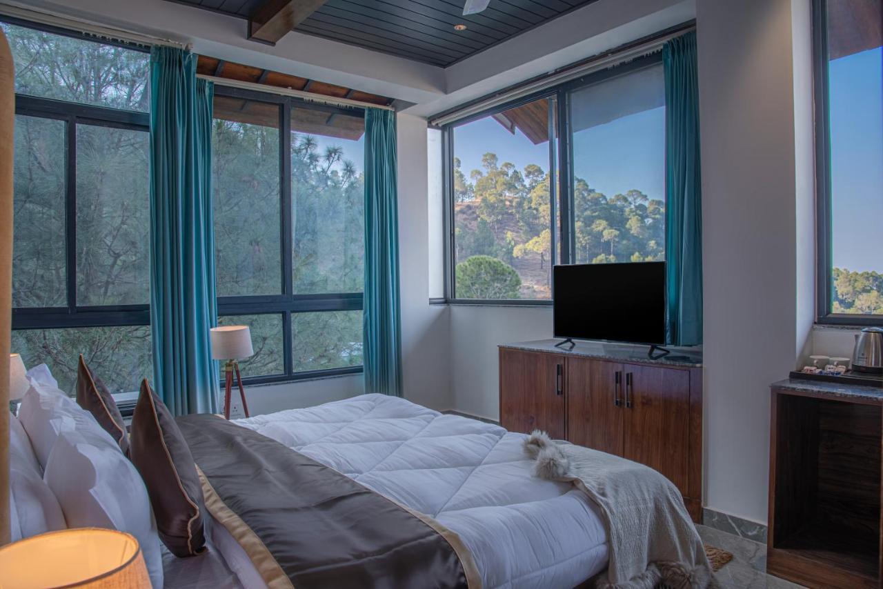 Hillcrest Heights Bed and Breakfast Kasauli Esterno foto